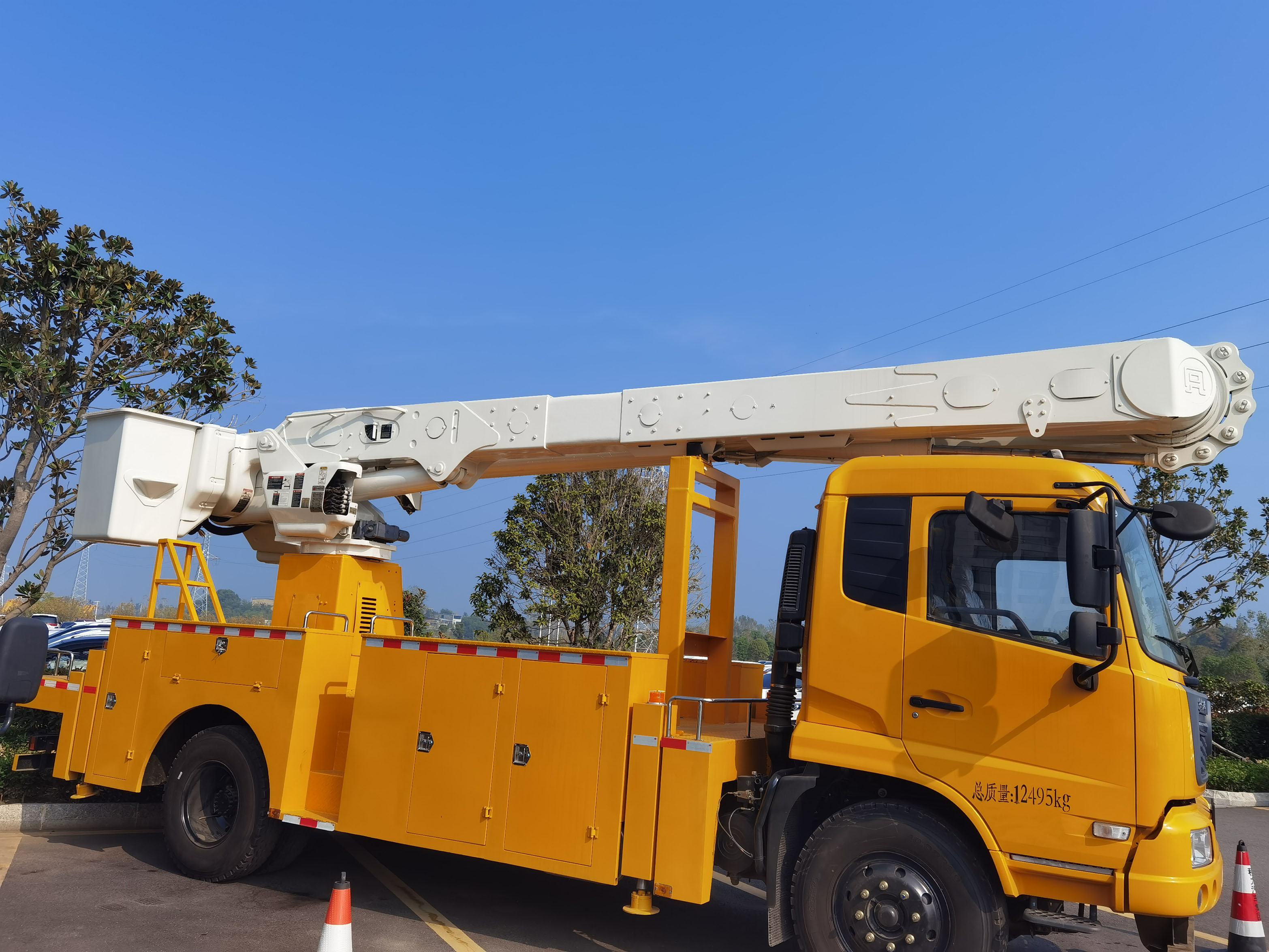 東風(fēng)天錦20米帶電高空作業(yè)車